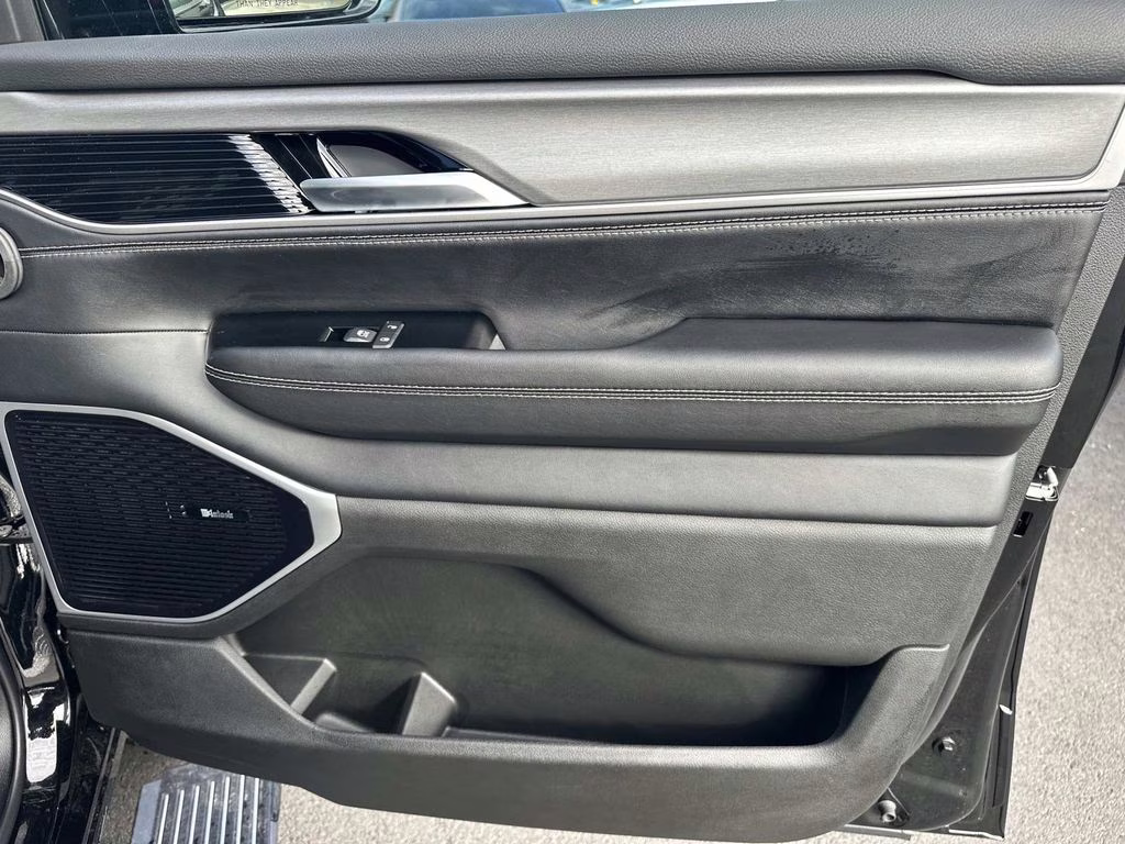 2026 High Gloss Black Jeep Grand Wagoneer Limited 4X4 SUV