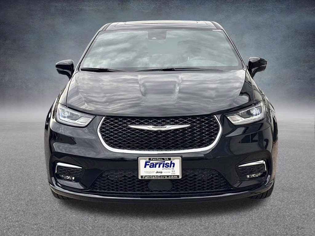 2026 Diamond Black Crystal Pearlcoat Chrysler Pacifica Limited AWD Van