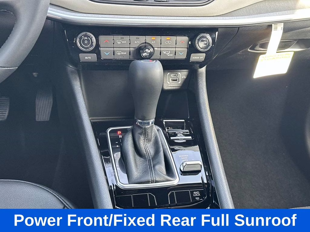 2026 Bright White Clearcoat Jeep Compass Limited 4X4 SUV