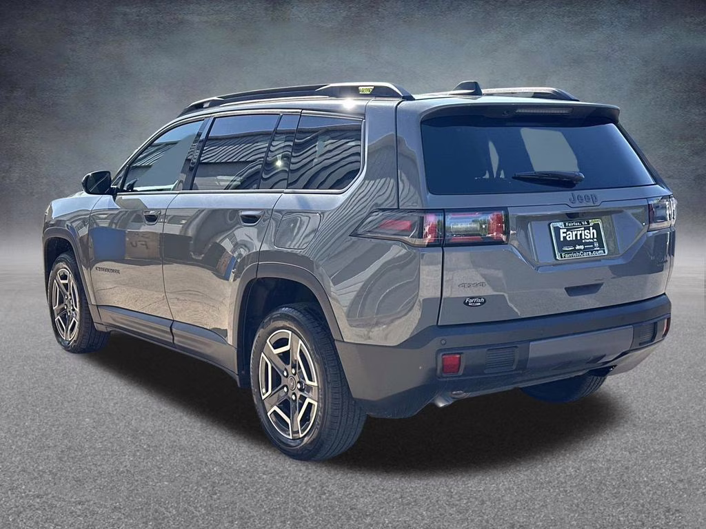 2026 Sting-Gray Clearcoat Jeep Cherokee Laredo 4X4 SUV
