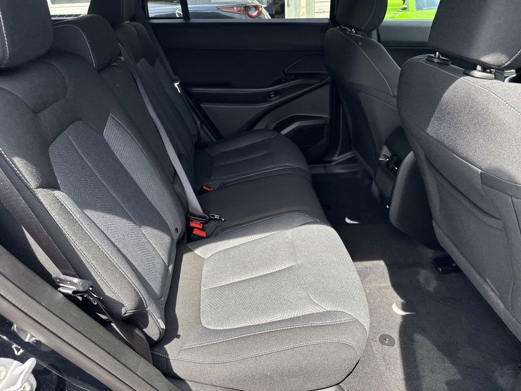 2026 Diamond Black Crystal Pearlcoat Jeep Cherokee Laredo 4X4 SUV