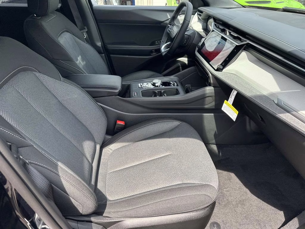 2026 Diamond Black Crystal Pearlcoat Jeep Cherokee Laredo 4X4 SUV