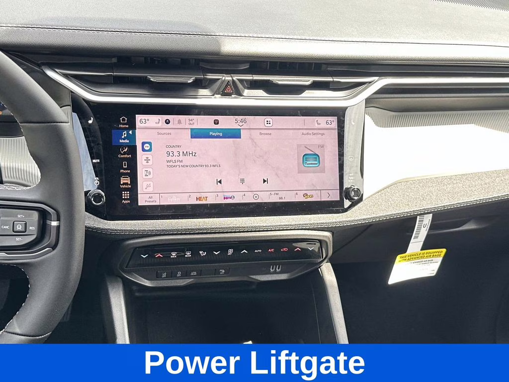 2026 Diamond Black Crystal Pearlcoat Jeep Cherokee Laredo 4X4 SUV