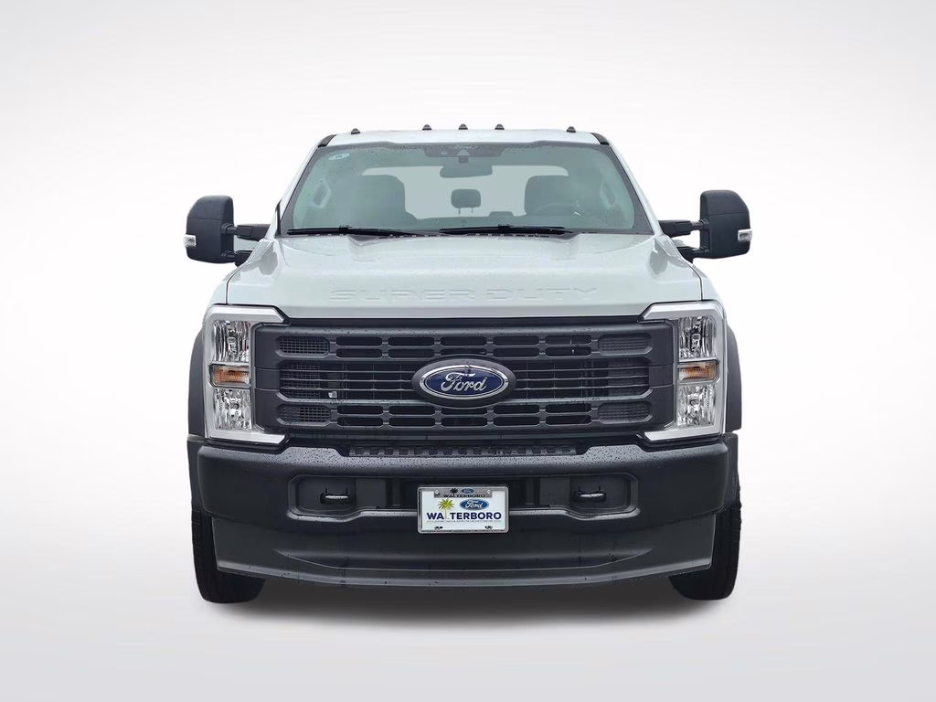 2026 Oxford White Ford Super Duty F-450 DRW XL RWD Chassis