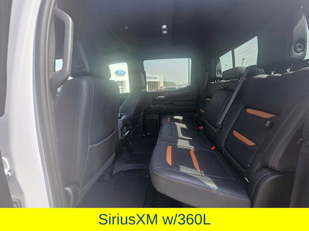 2023 Summit White GMC Sierra 1500 AT4 4X4 Truck