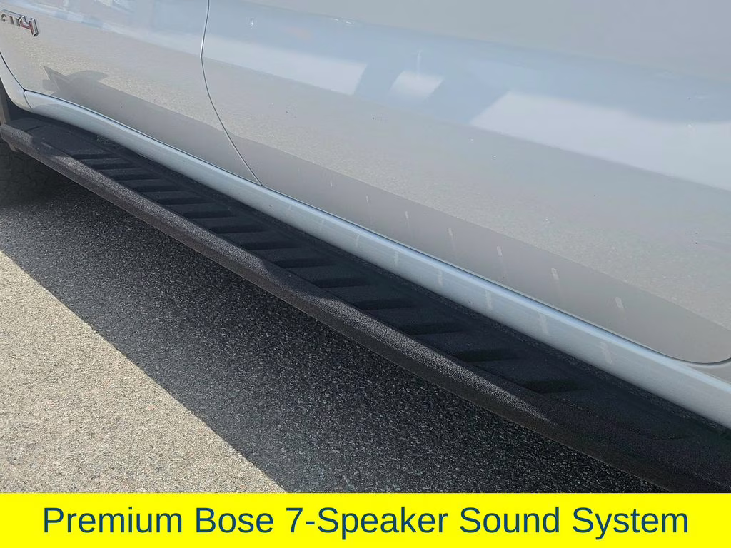 2023 Summit White GMC Sierra 1500 AT4 4X4 Truck