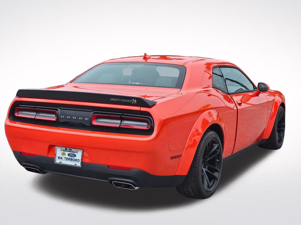 2023 Go Mango! Dodge Challenger R/T Scat Pack Widebody RWD Coupe