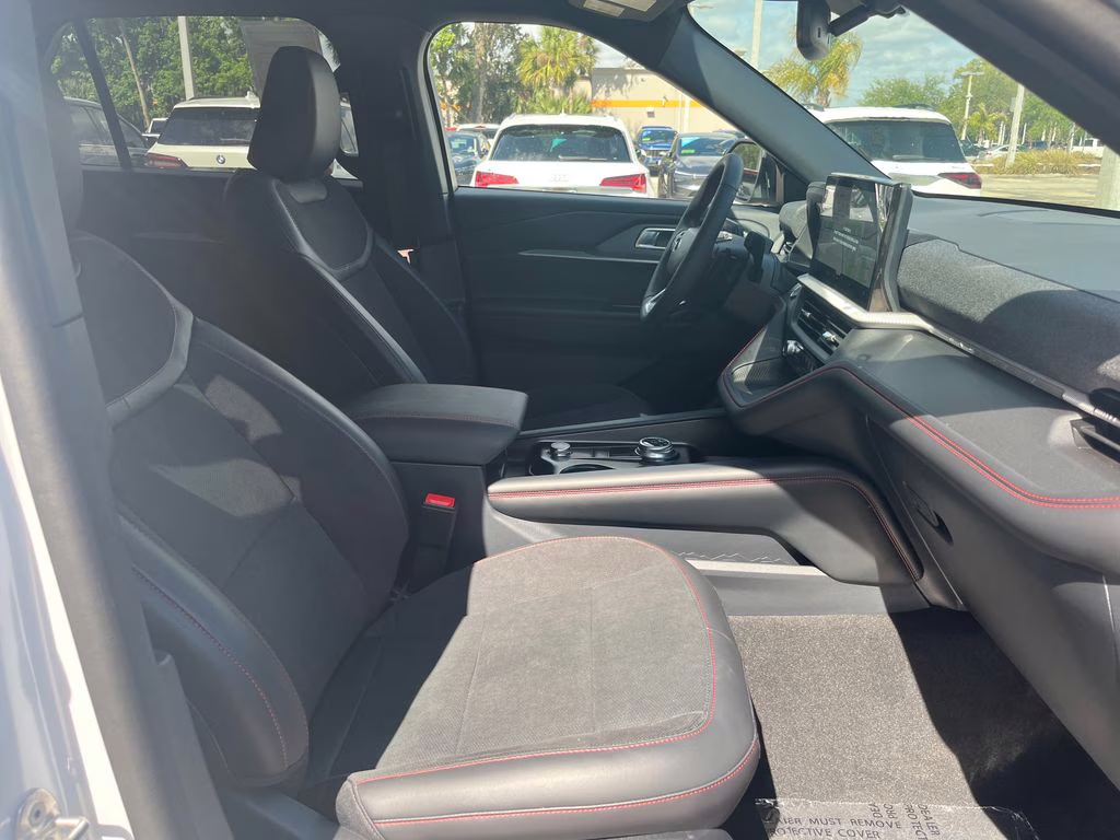 2026 White Metallic Ford Explorer ST 4X4 SUV