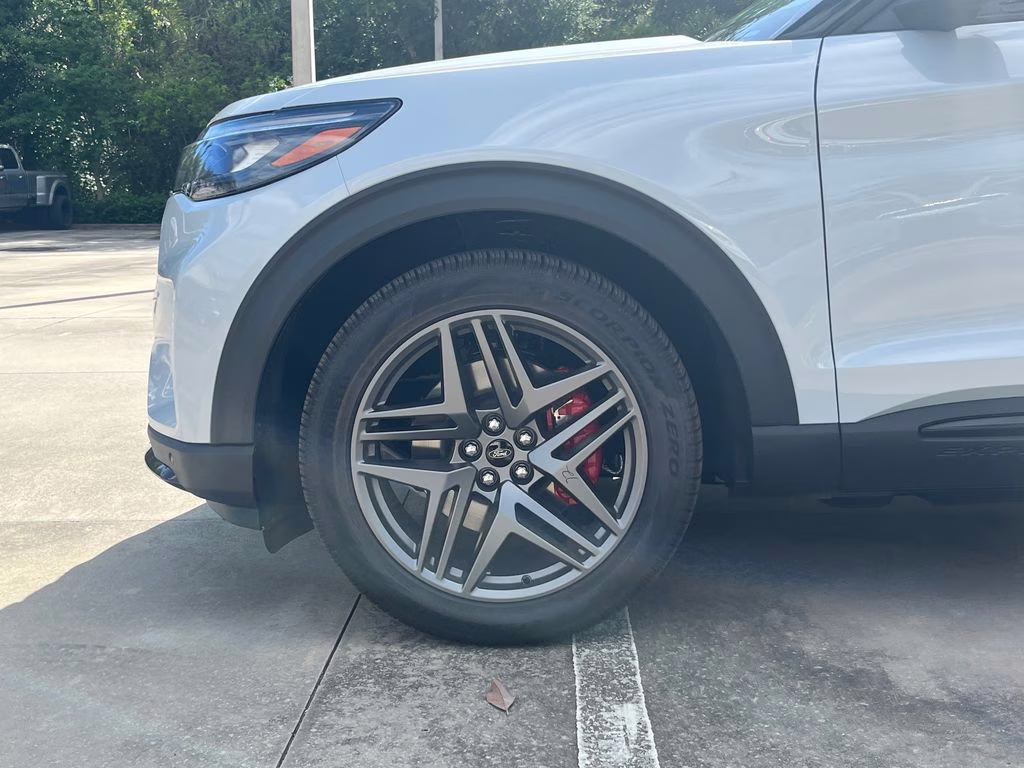 2026 White Metallic Ford Explorer ST 4X4 SUV