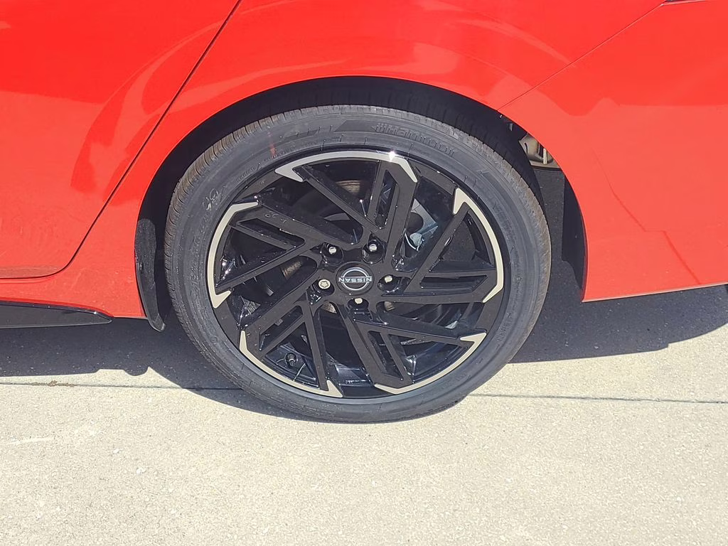 2026 Energetic Ember/Super Blk Nissan Sentra SR FWD Sedan
