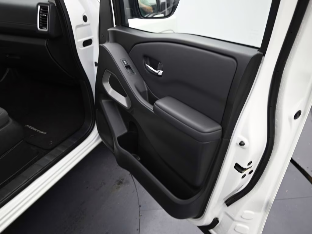 2024 Glacier White Nissan Frontier SV 4X4 Truck