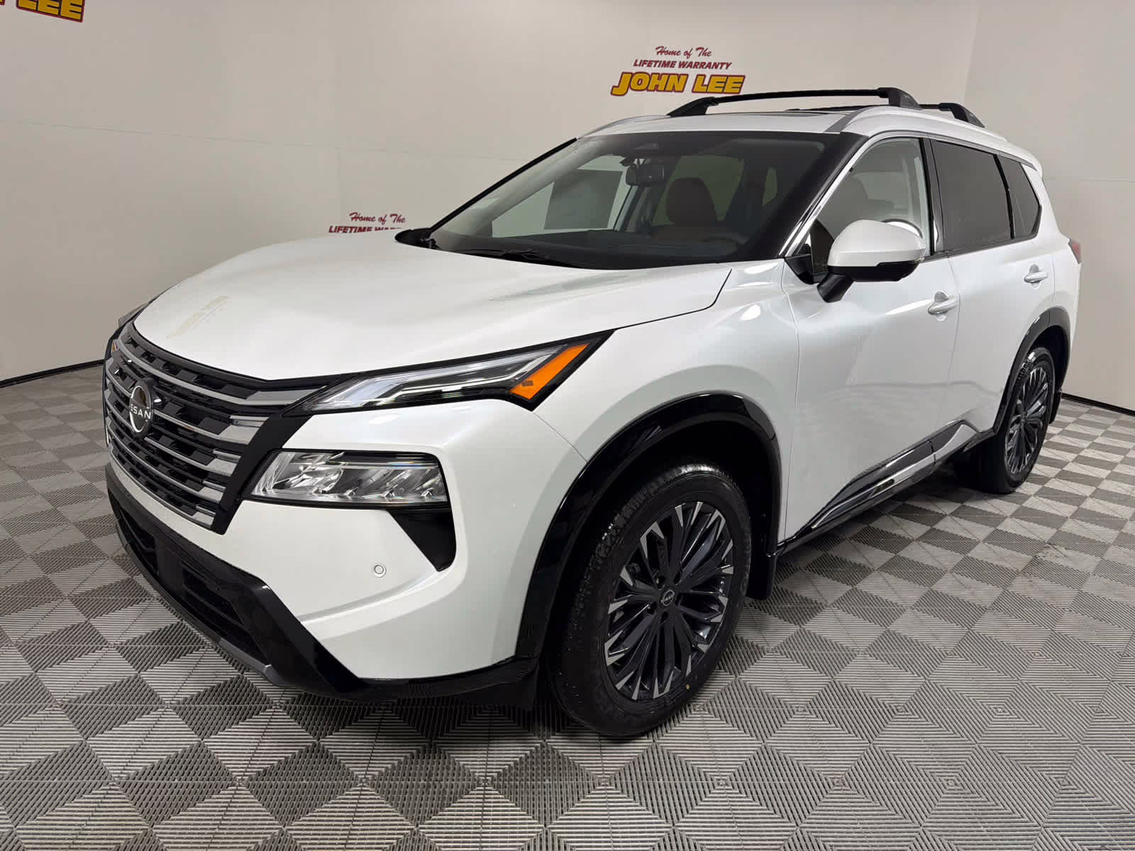 2026 Everest White Pearl Tricoat Nissan Rogue Platinum AWD SUV