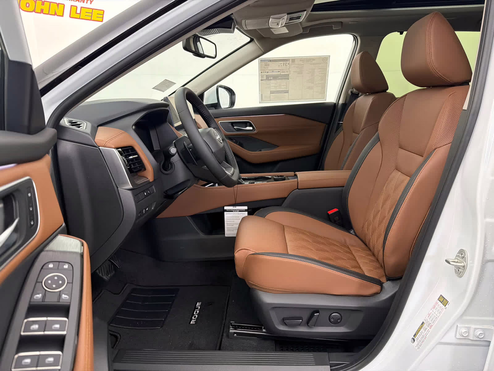 2026 Everest White Pearl Tricoat Nissan Rogue Platinum AWD SUV