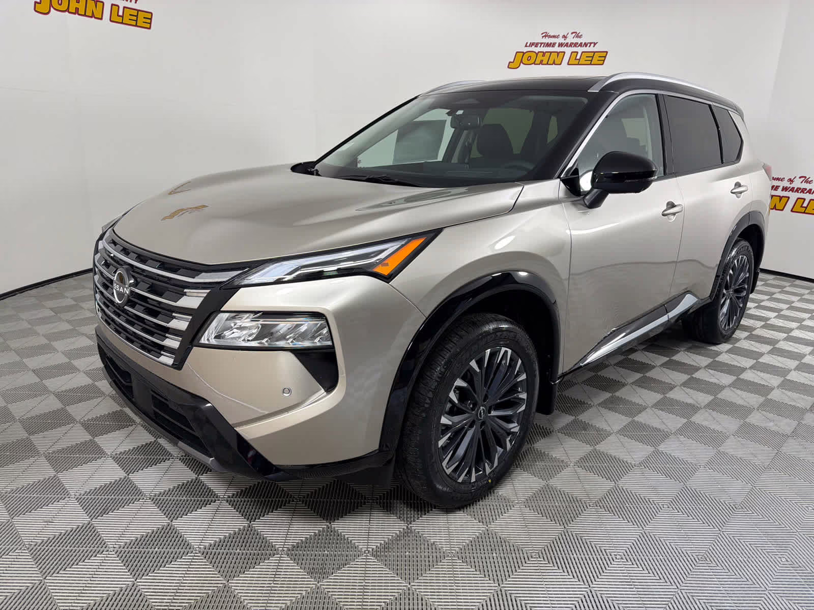 2026 Champagne Silver Metallic/Super Black Nissan Rogue Platinum AWD SUV