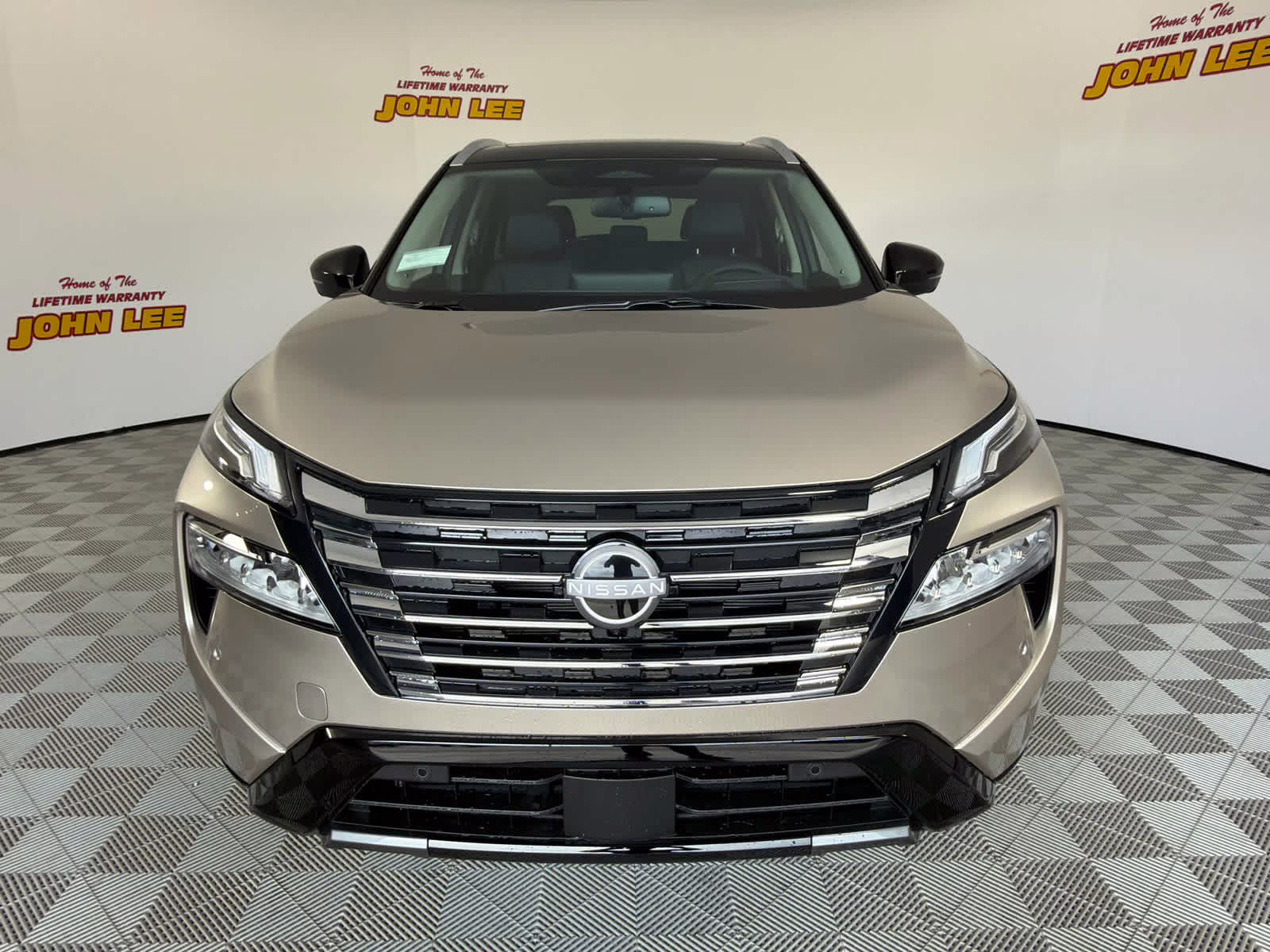 2026 Champagne Silver Metallic/Super Black Nissan Rogue Platinum AWD SUV