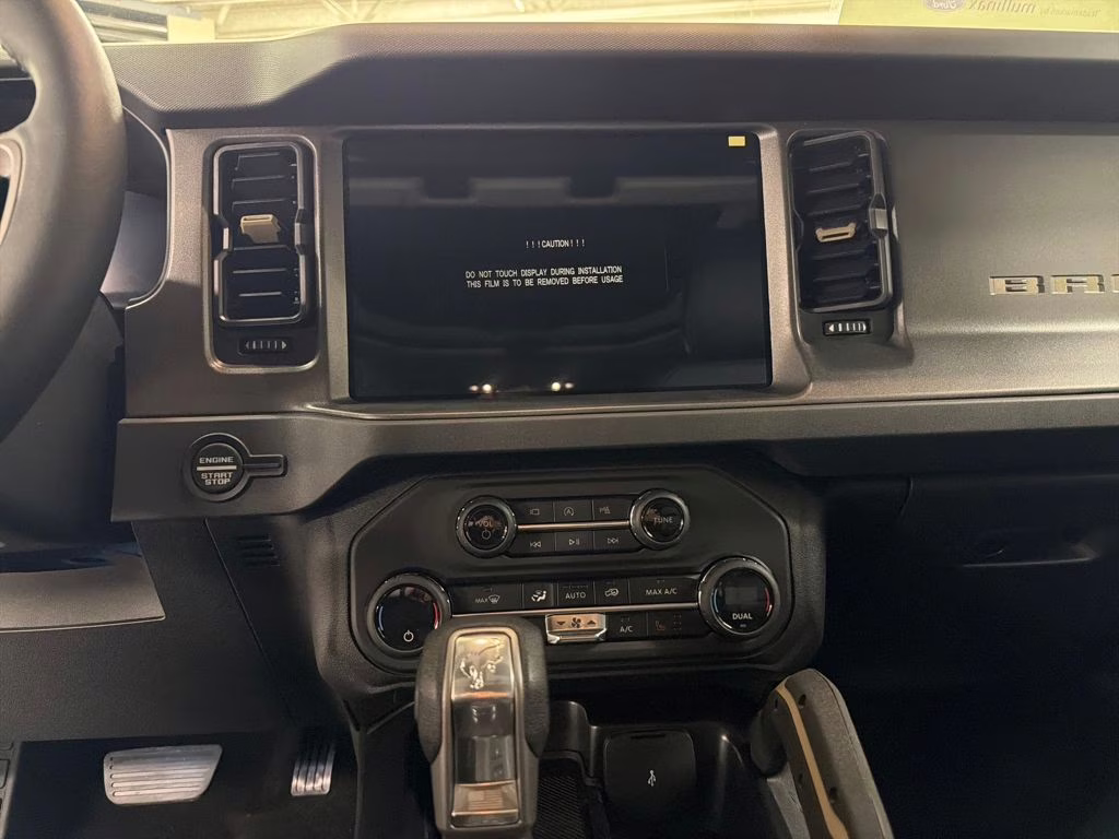 2026 SHADOW BLACK Ford Bronco Badlands 4X4 SUV