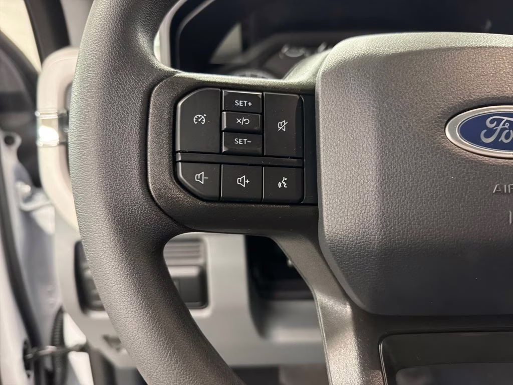 2026 OXFORD WHITE Ford Super Duty F-250 SRW XL RWD Truck