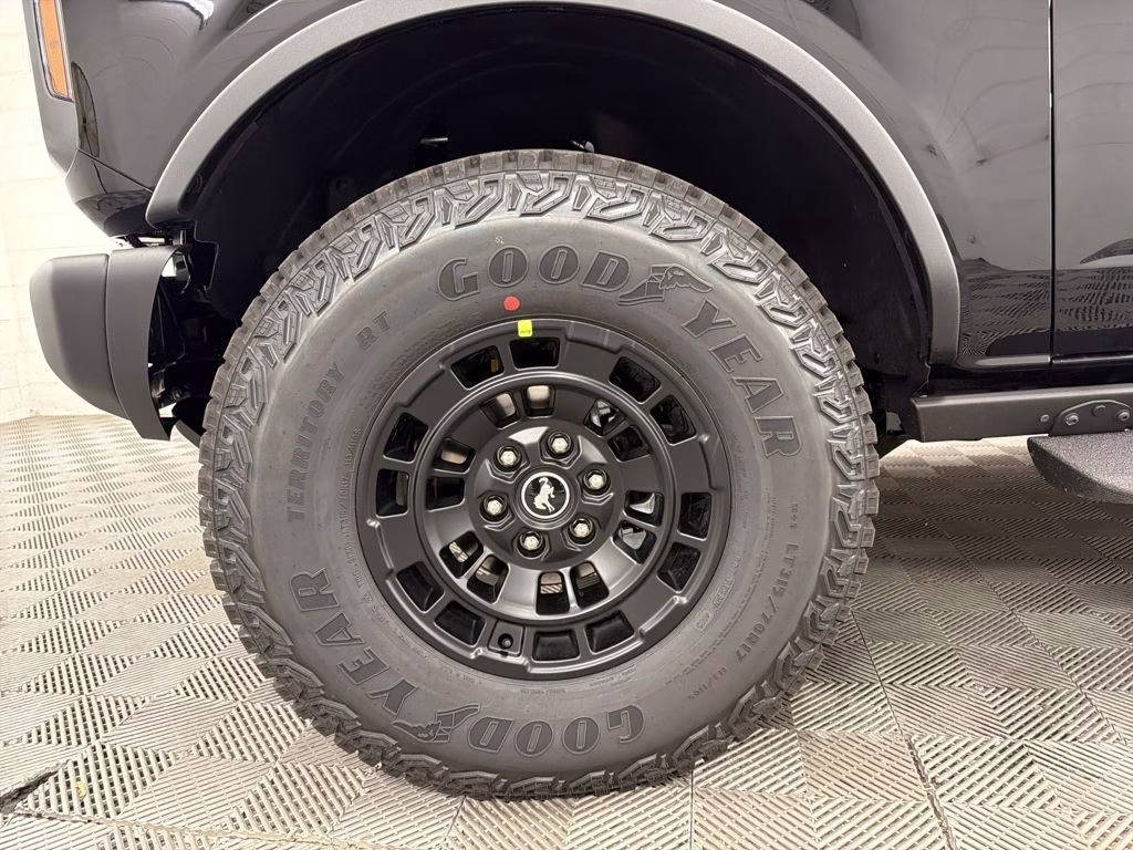 2026 SHADOW BLACK Ford Bronco Badlands 4X4 SUV
