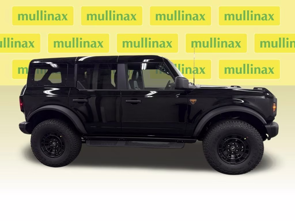 2026 SHADOW BLACK Ford Bronco Badlands 4X4 SUV