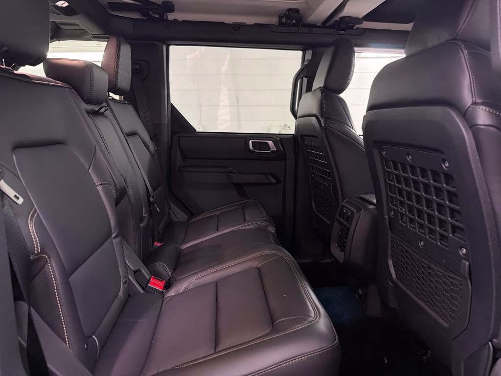 2026 SHADOW BLACK Ford Bronco Badlands 4X4 SUV