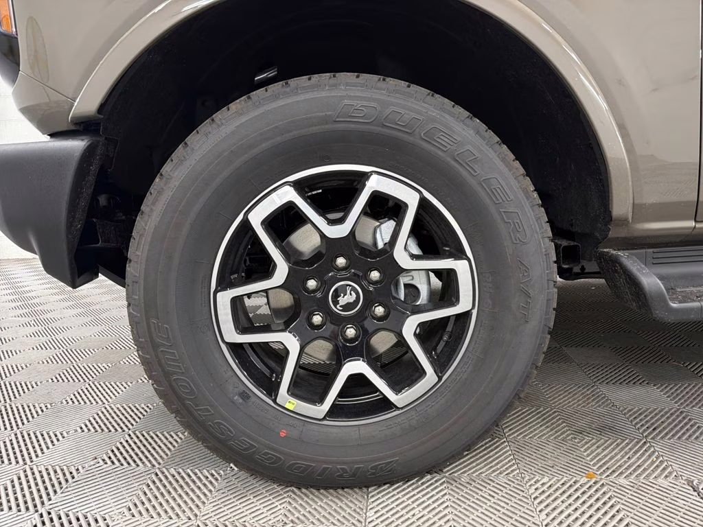 2026 MARSH GRAY Ford Bronco Outer Banks 4X4 SUV