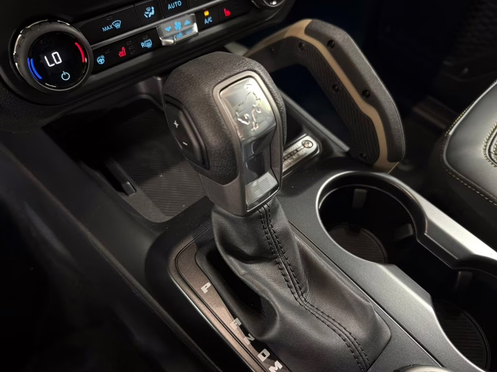 2026 SHADOW BLACK Ford Bronco Badlands 4X4 SUV