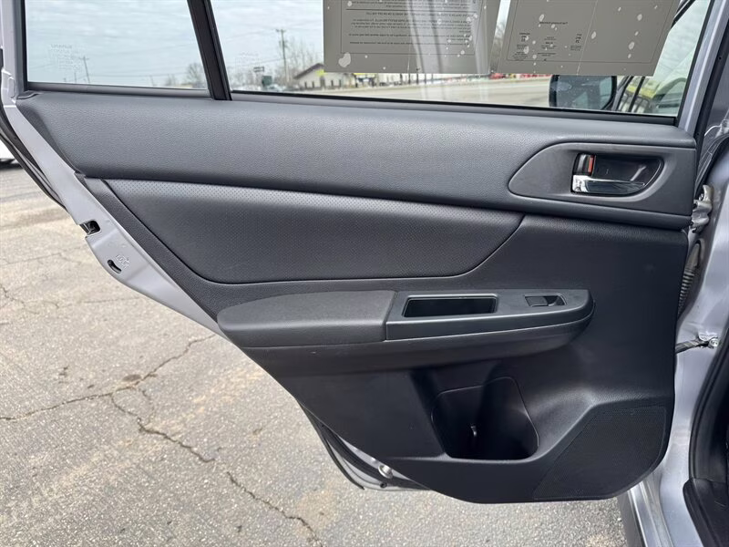 2014 Ice Silver Metallic Subaru XV Crosstrek 2.0i Limited AWD Crossover