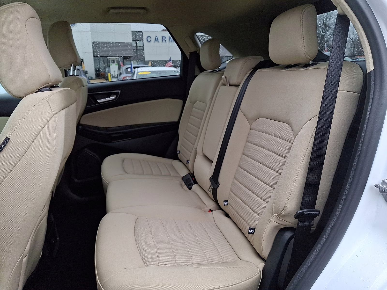 2022 Oxford White - YZ Ford Edge SE AWD