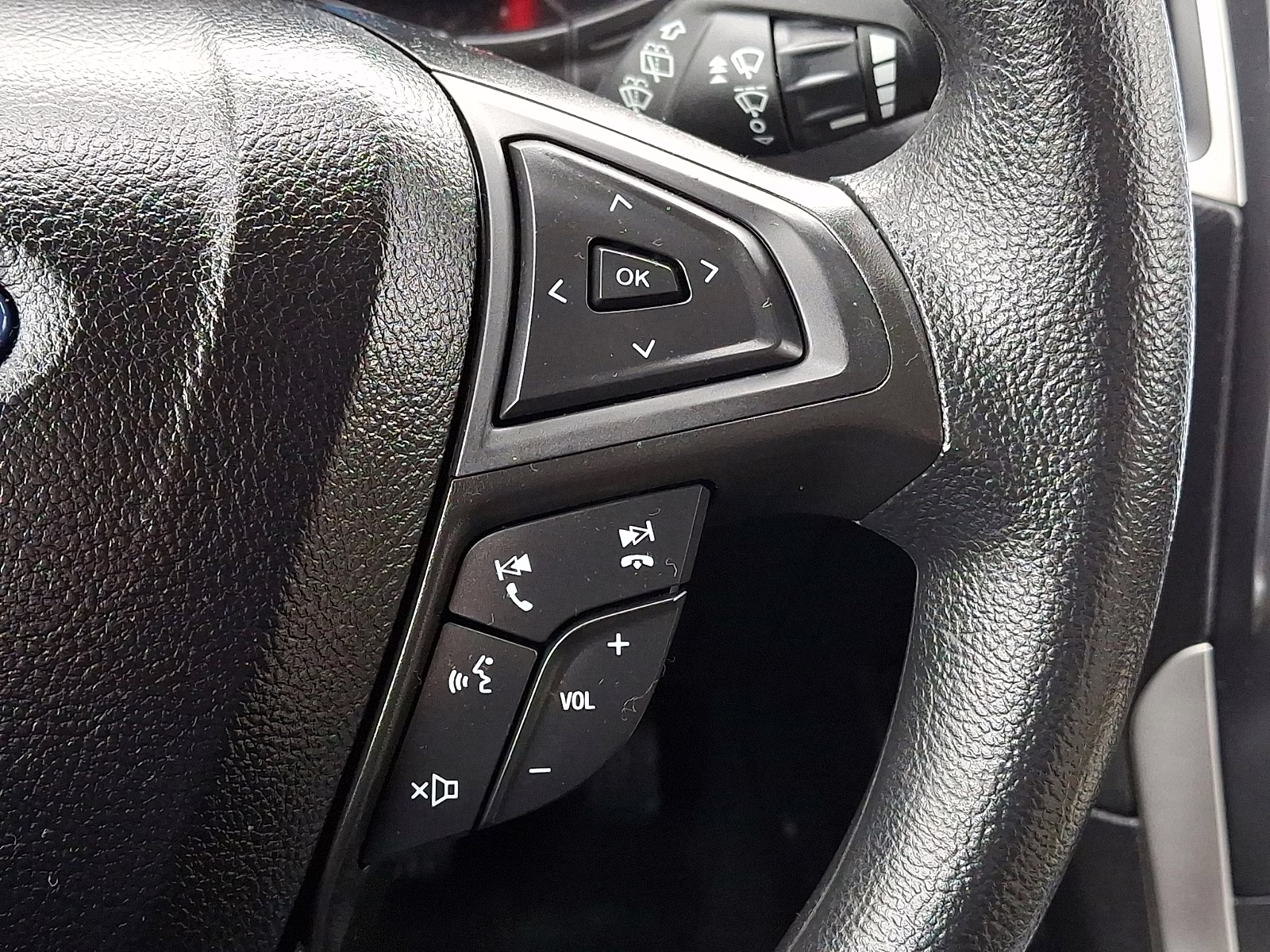 2022 Oxford White - YZ Ford Edge SE AWD