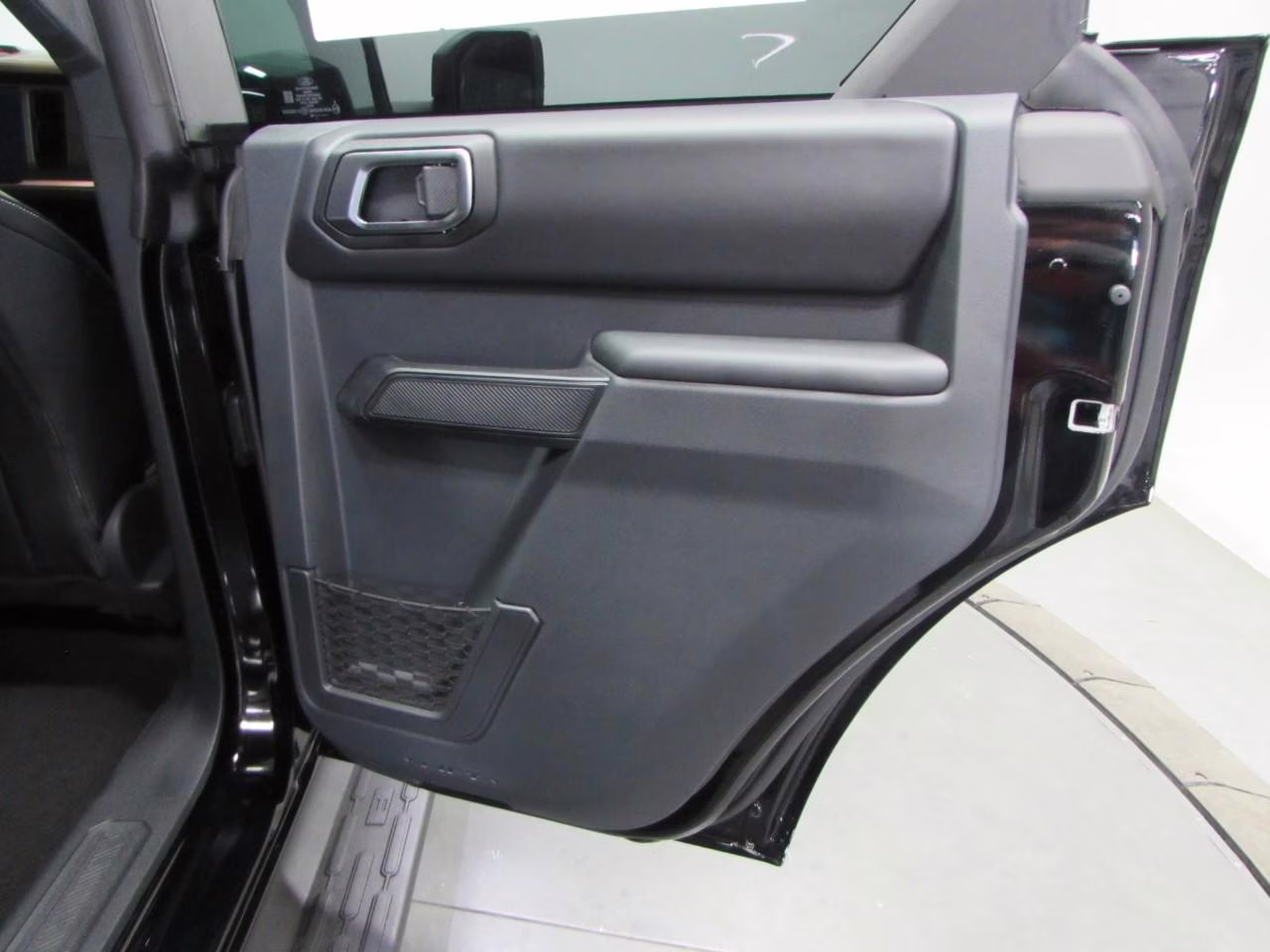 2026 Shadow Black Ford Bronco Outer Banks 4X4 SUV