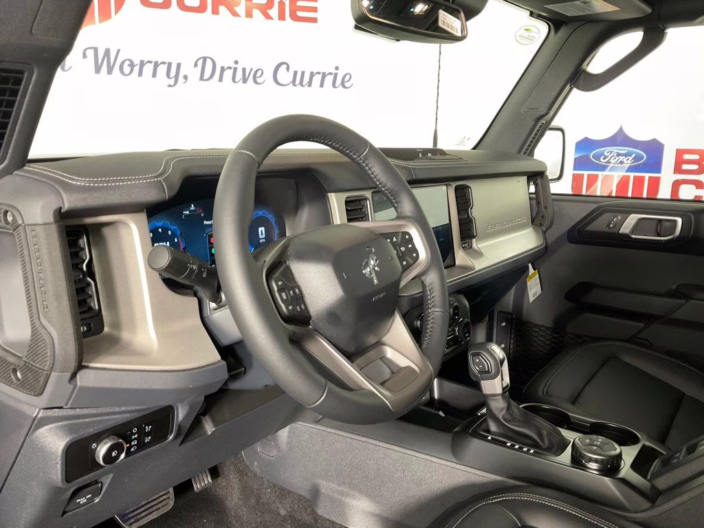 2026 Avalanche Ford Bronco Outer Banks 4X4 SUV