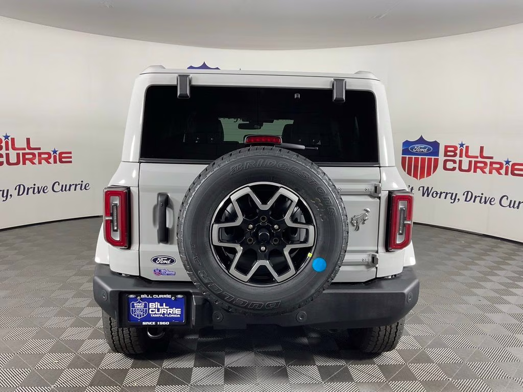 2026 Avalanche Ford Bronco Outer Banks 4X4 SUV