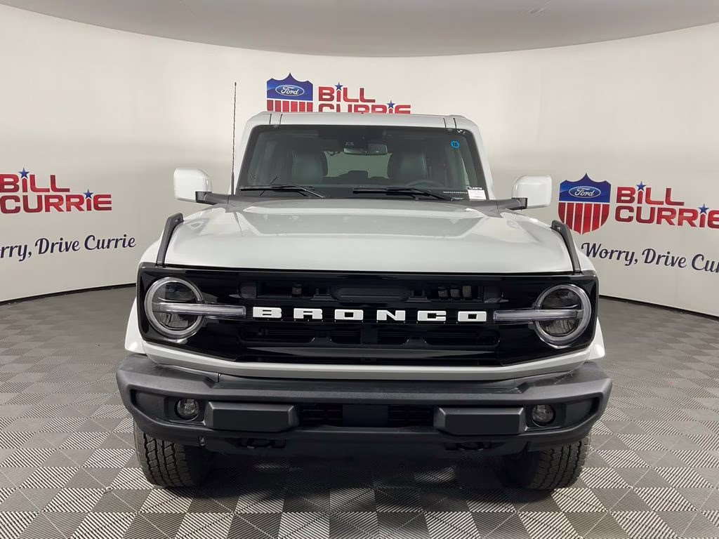 2026 Avalanche Ford Bronco Outer Banks 4X4 SUV