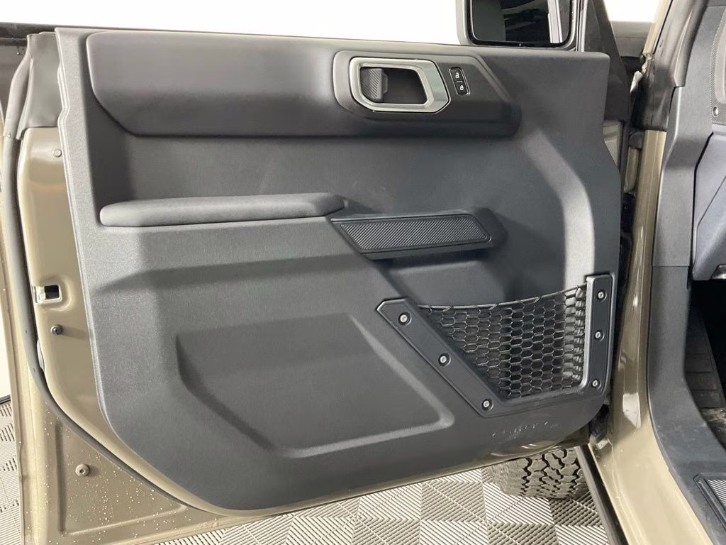 2026 Gray Ford Bronco Badlands 4X4 SUV