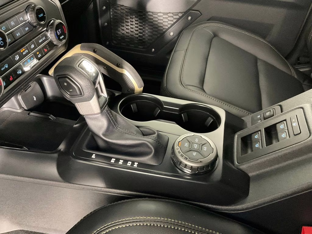 2026 Gray Ford Bronco Badlands 4X4 SUV