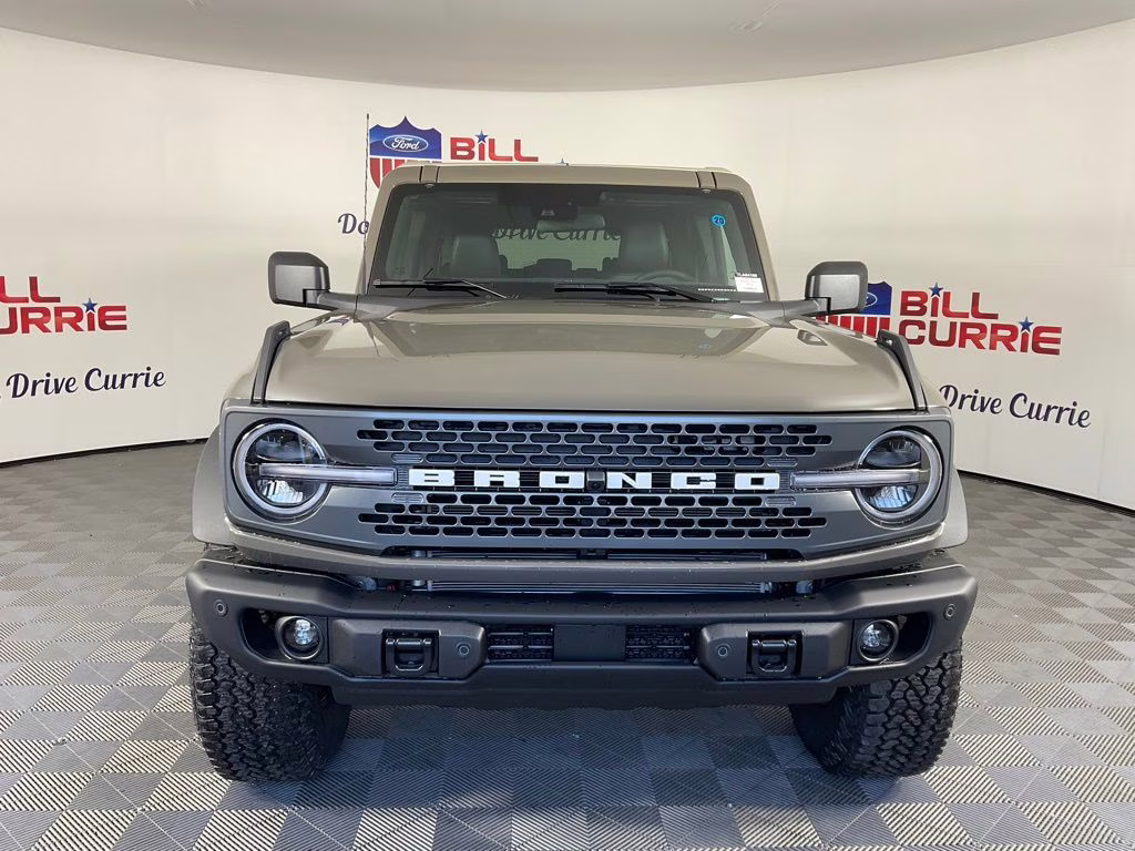 2026 Gray Ford Bronco Badlands 4X4 SUV