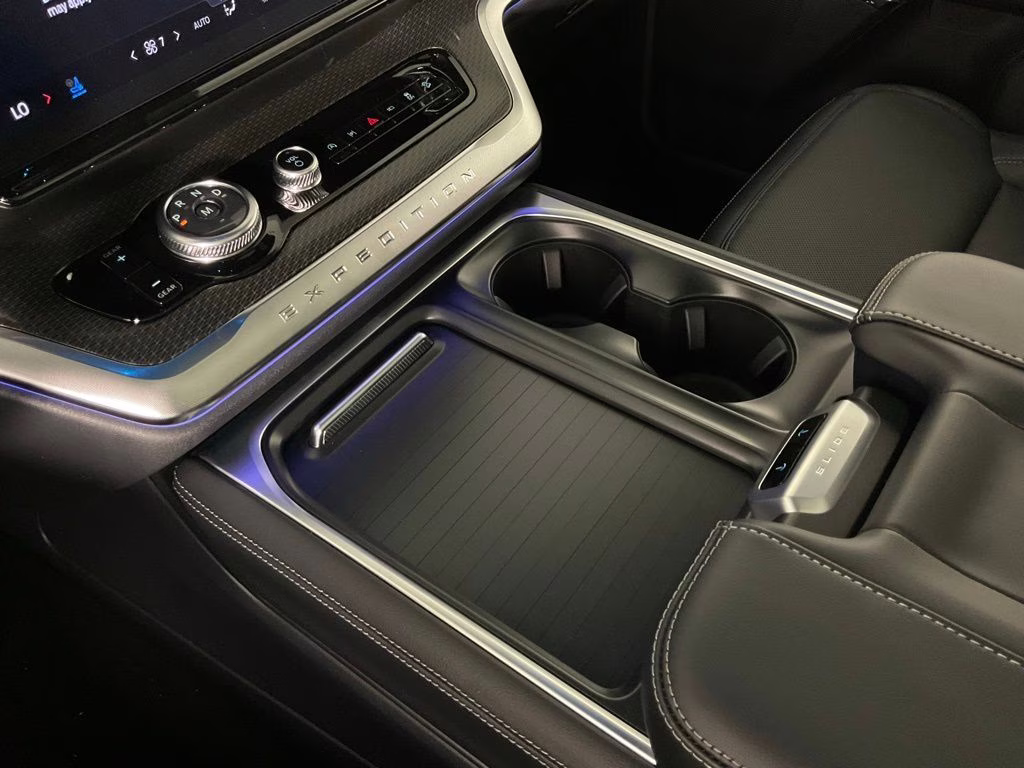 2026 Silver Metallic Ford Expedition Platinum 4X4 SUV