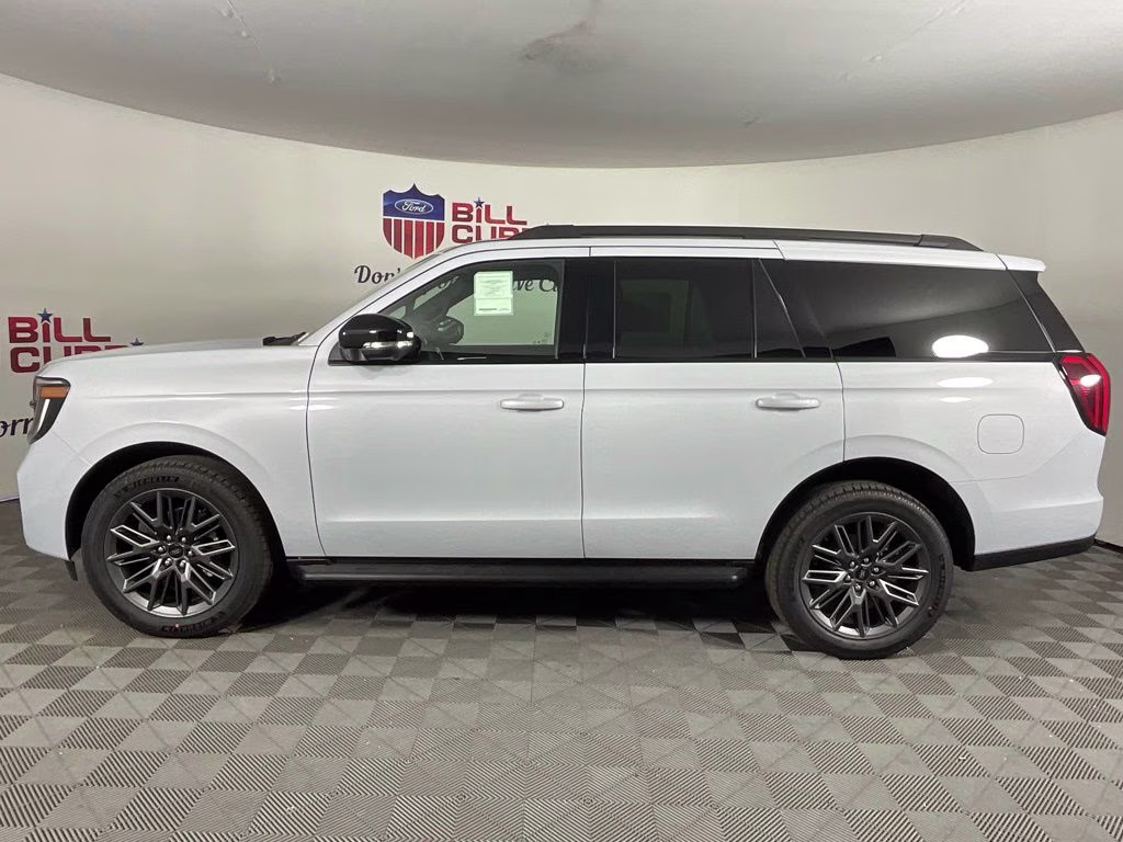 2026 Silver Metallic Ford Expedition Platinum 4X4 SUV