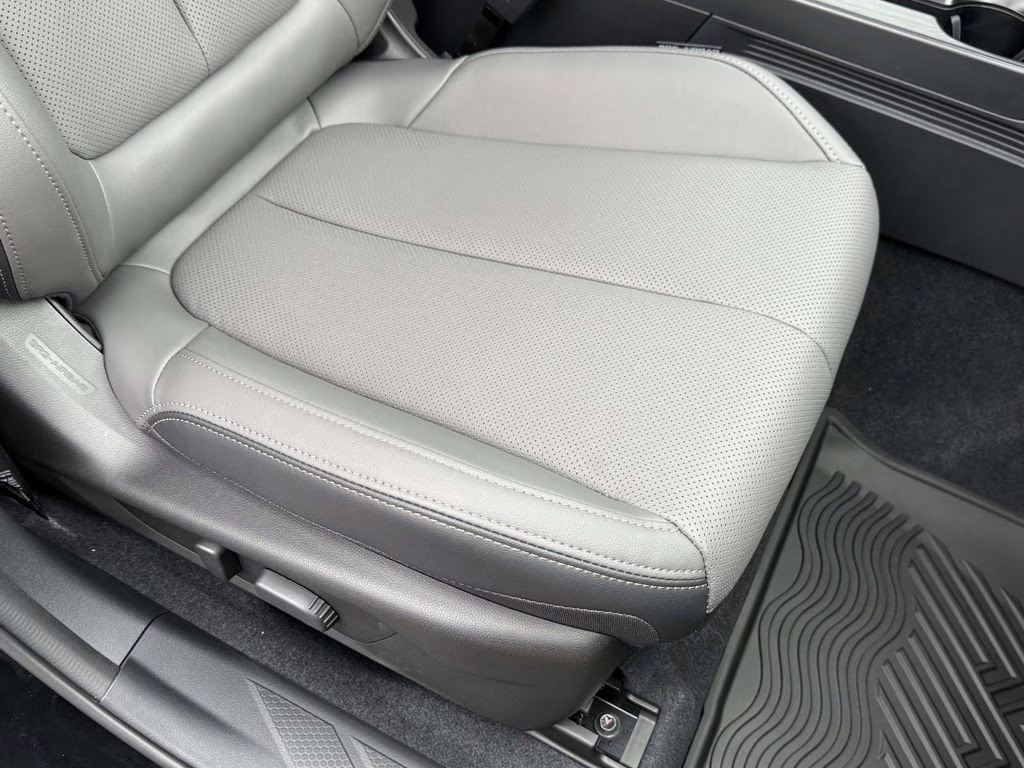 2026 Crystal Black Silica Subaru Outback Limited AWD SUV