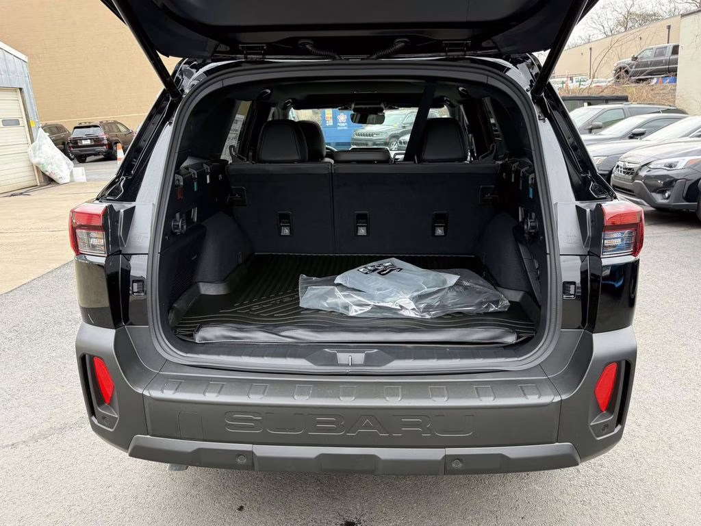 2026 Crystal Black Silica Subaru Outback Limited AWD SUV