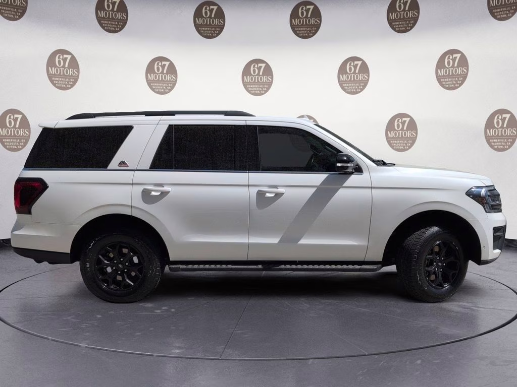 2022 White Metallic Ford Expedition Timberline 4X4 SUV