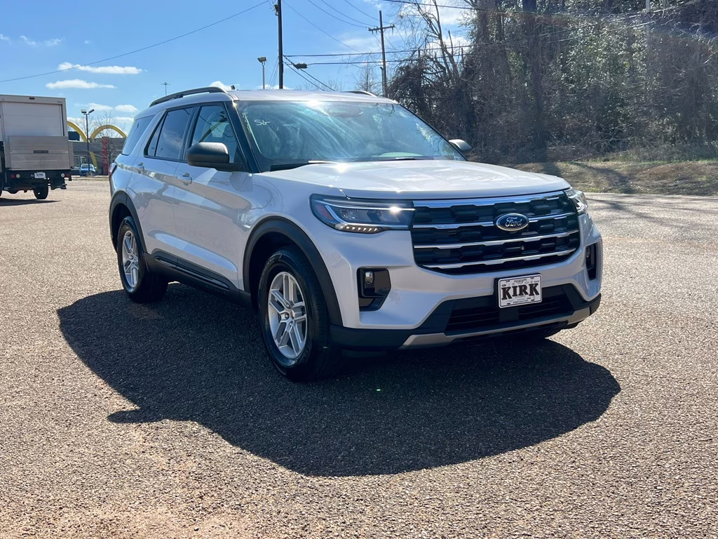 2026 Space White Metallic Ford Explorer Active w/200A Pkg RWD SUV