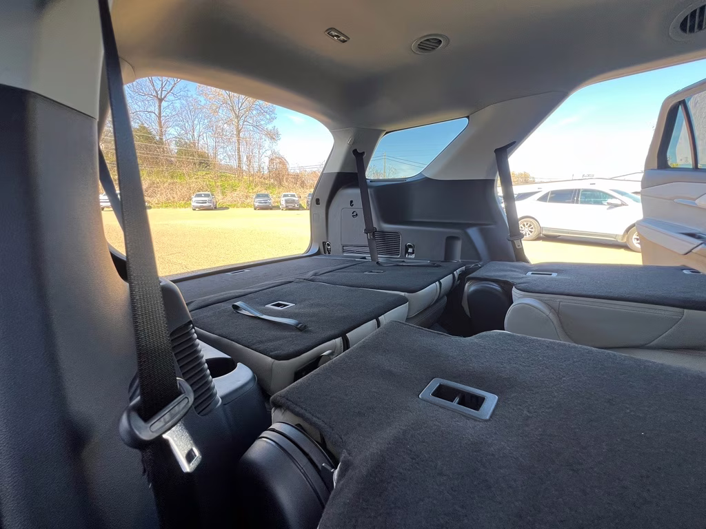 2026 Space White Metallic Ford Explorer Active w/200A Pkg RWD SUV