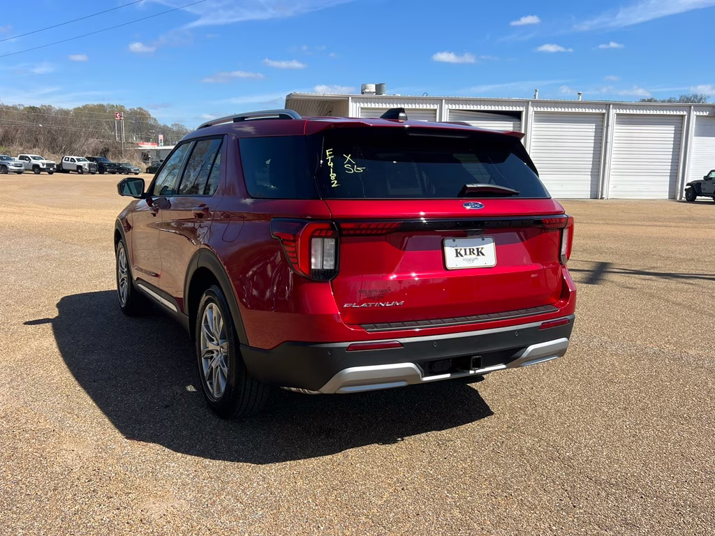 2026 Rapid Red Metallic Tinted Clearcoat Ford Explorer Platinum RWD SUV