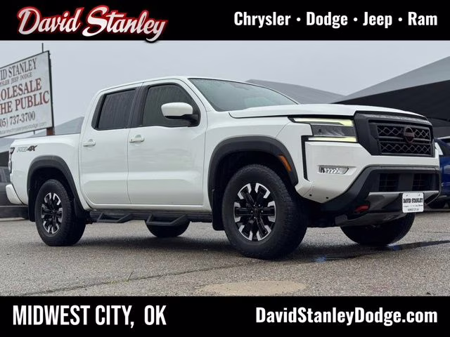 2023 Glacier White Nissan Frontier PRO-4X 4X4 Truck