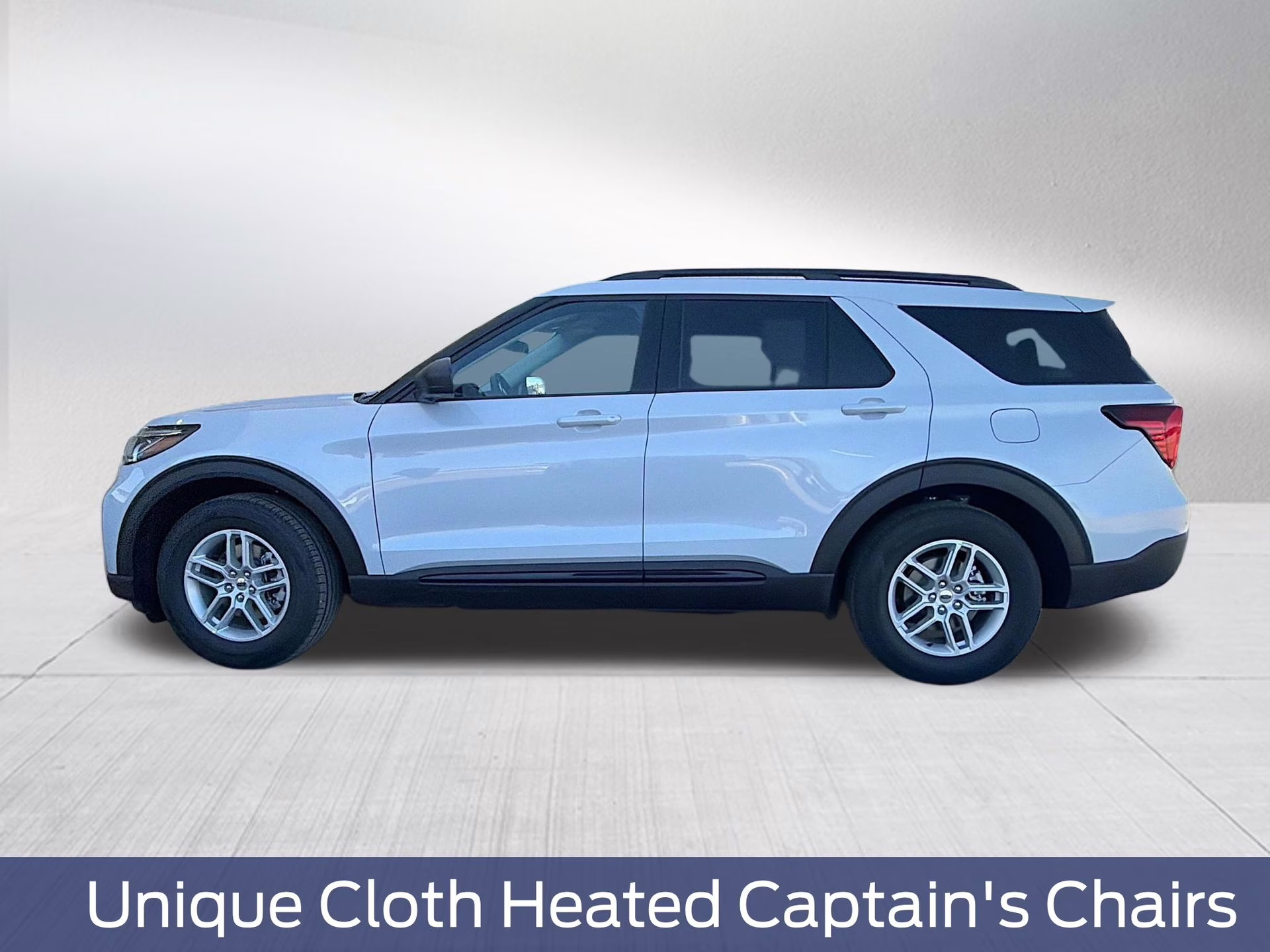 2026 Space White Metallic Ford Explorer Active RWD SUV