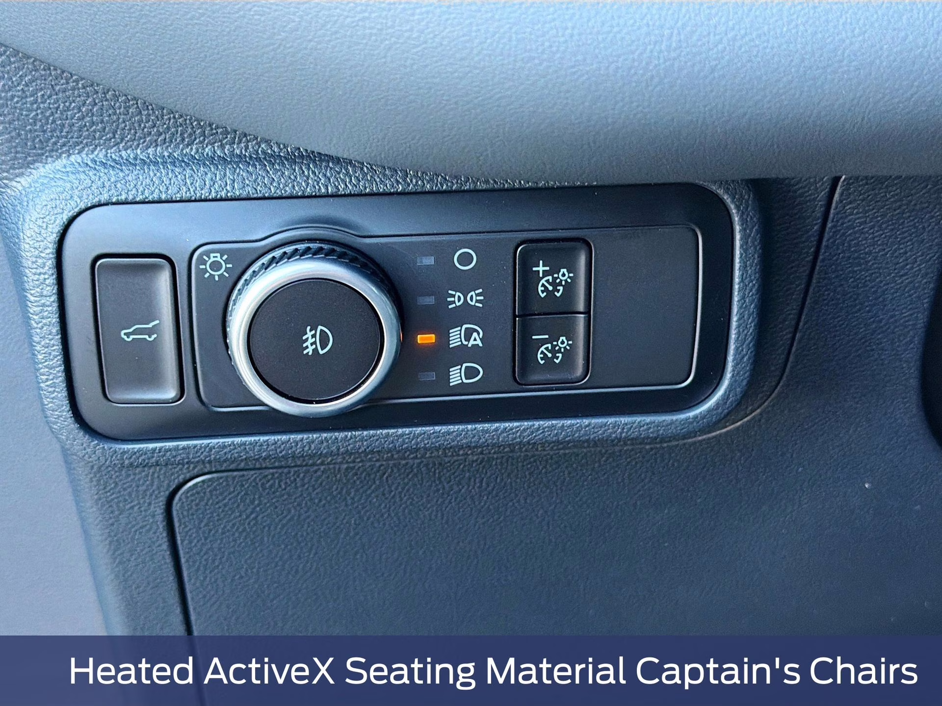 2026 Space White Metallic Ford Explorer Active RWD SUV