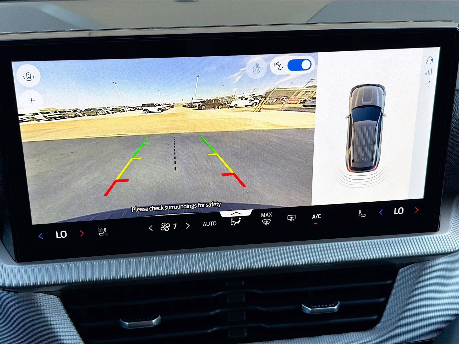 2026 Space White Metallic Ford Explorer Active RWD SUV