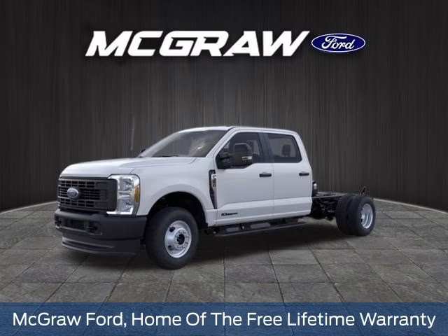 2026 Oxford White Ford Super Duty F-350 DRW XL 4X4 Chassis