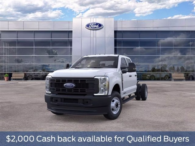 2026 Oxford White Ford Super Duty F-350 DRW XL 4X4 Chassis